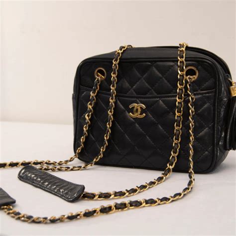 borsa chanel anni 80|Complete Guide to Collecting Vintage Chanel Bags.